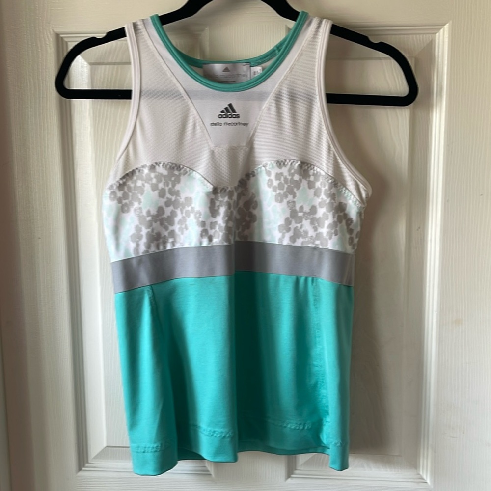 Tennis shirt